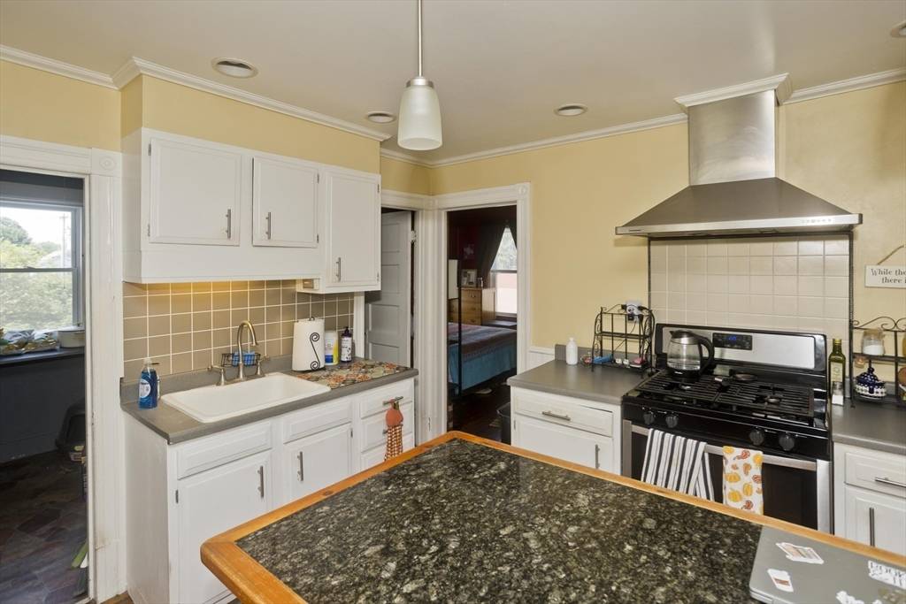 Westfield, MA 01085,84 George Street