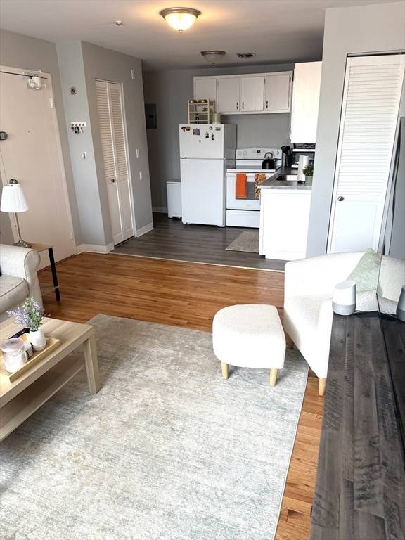 Watertown, MA 02472,39 Carey Ave #6