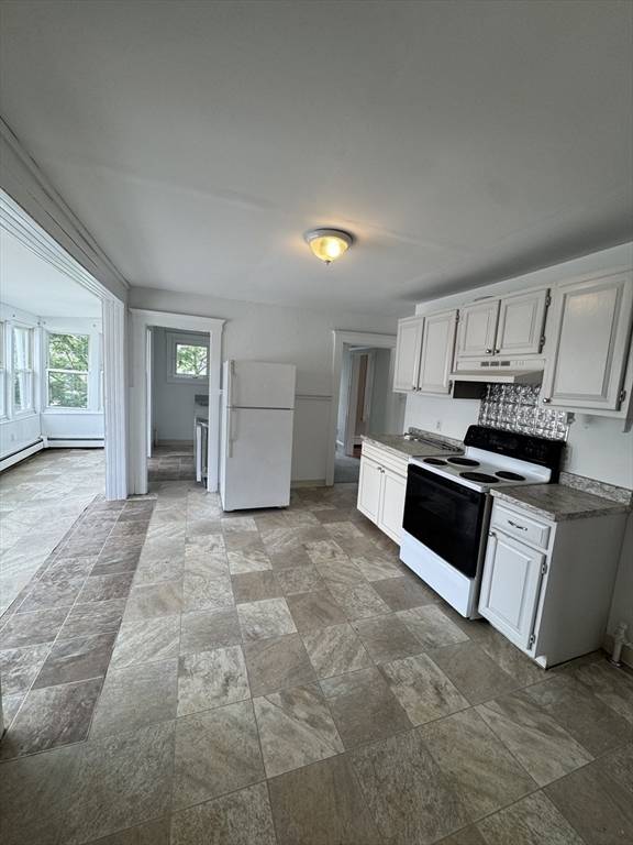 Salem, MA 01970,355 Jefferson Ave #2
