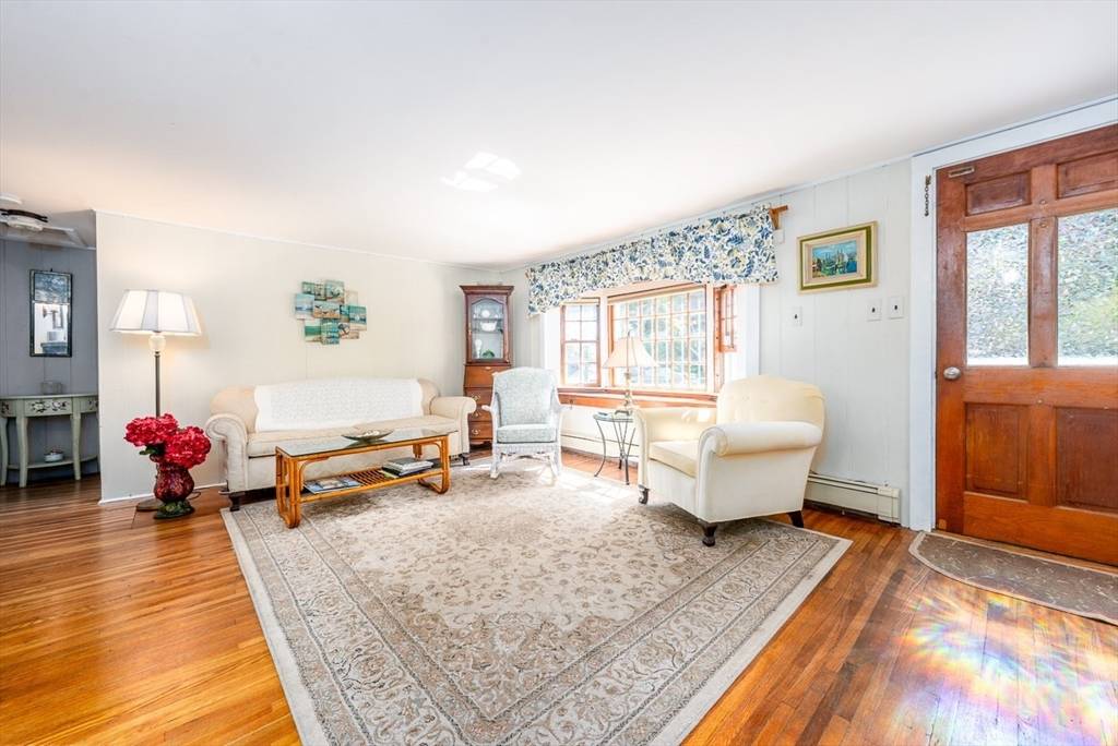 Barnstable, MA 02672,68 Fifth Ave