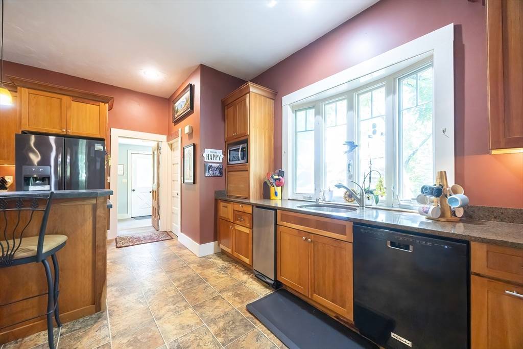 59 Taunton St Plainville, MA 02762