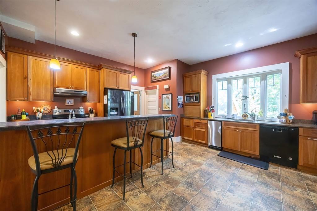 59 Taunton St Plainville, MA 02762
