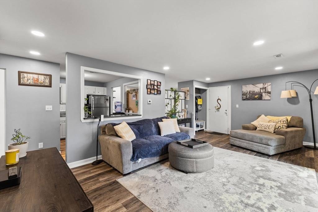 Brockton, MA 02302,221 Oak St #223