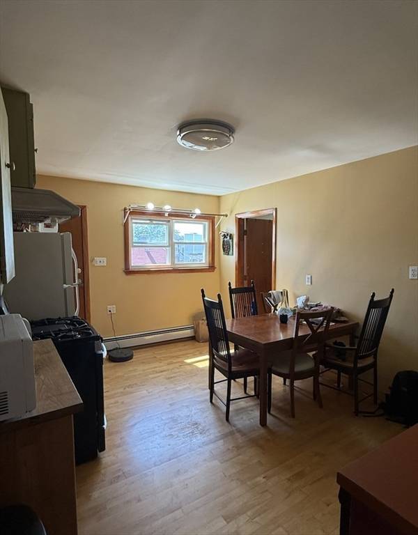 Cambridge, MA 02141,54 Webster Ave #3R