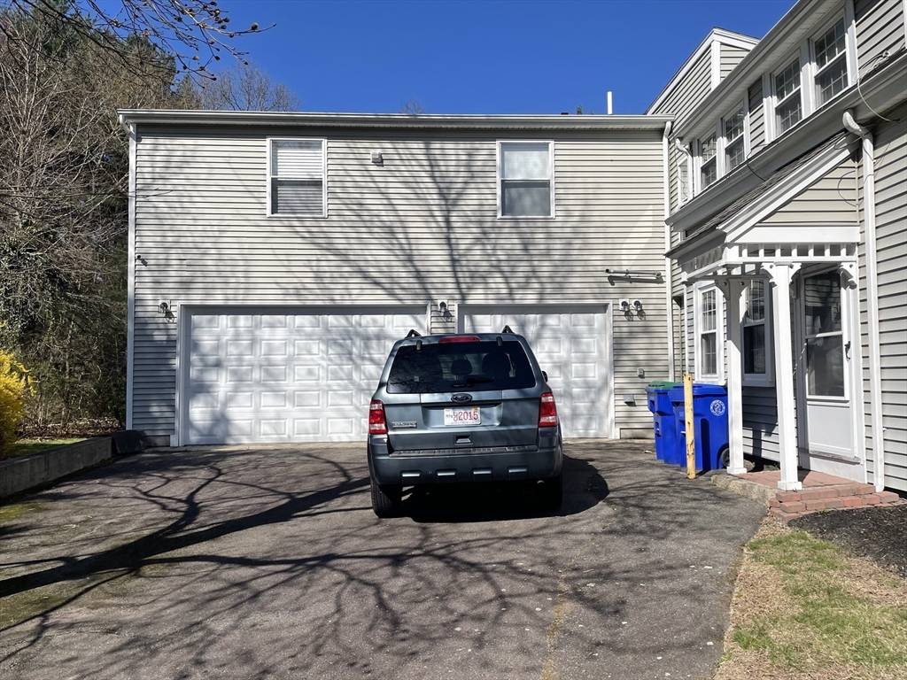 Rockland, MA 02370,208-208 Hingham Street