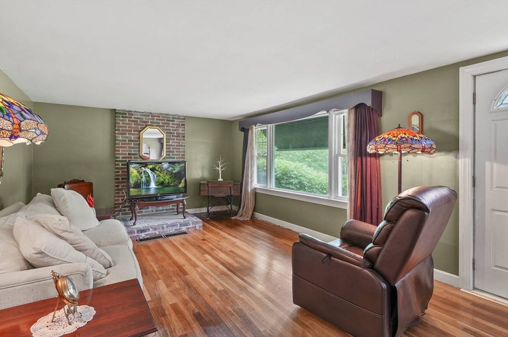 Templeton, MA 01436,49 Winchendon Road