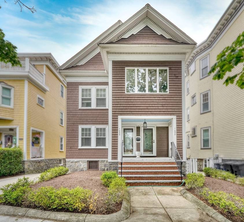 Boston, MA 02127,1632 Columbia Road #2