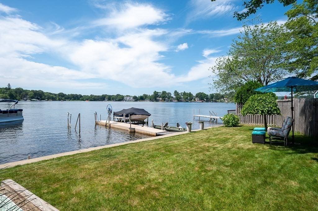 Webster, MA 01570,45 Point Pleasant Rd