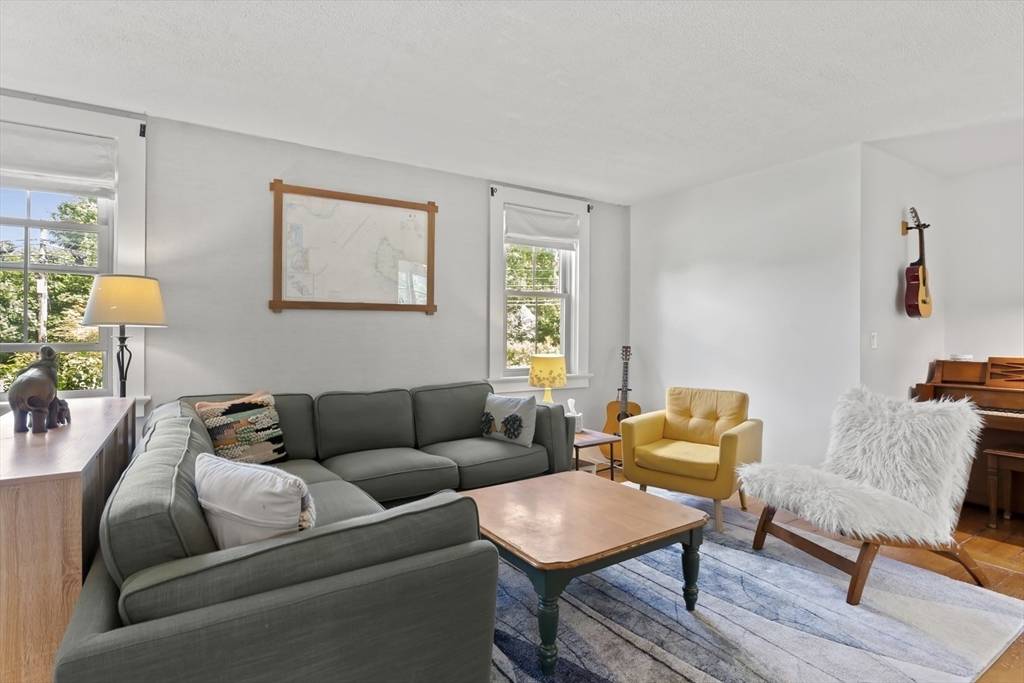 Bourne, MA 02532,60 Sandwich Rd