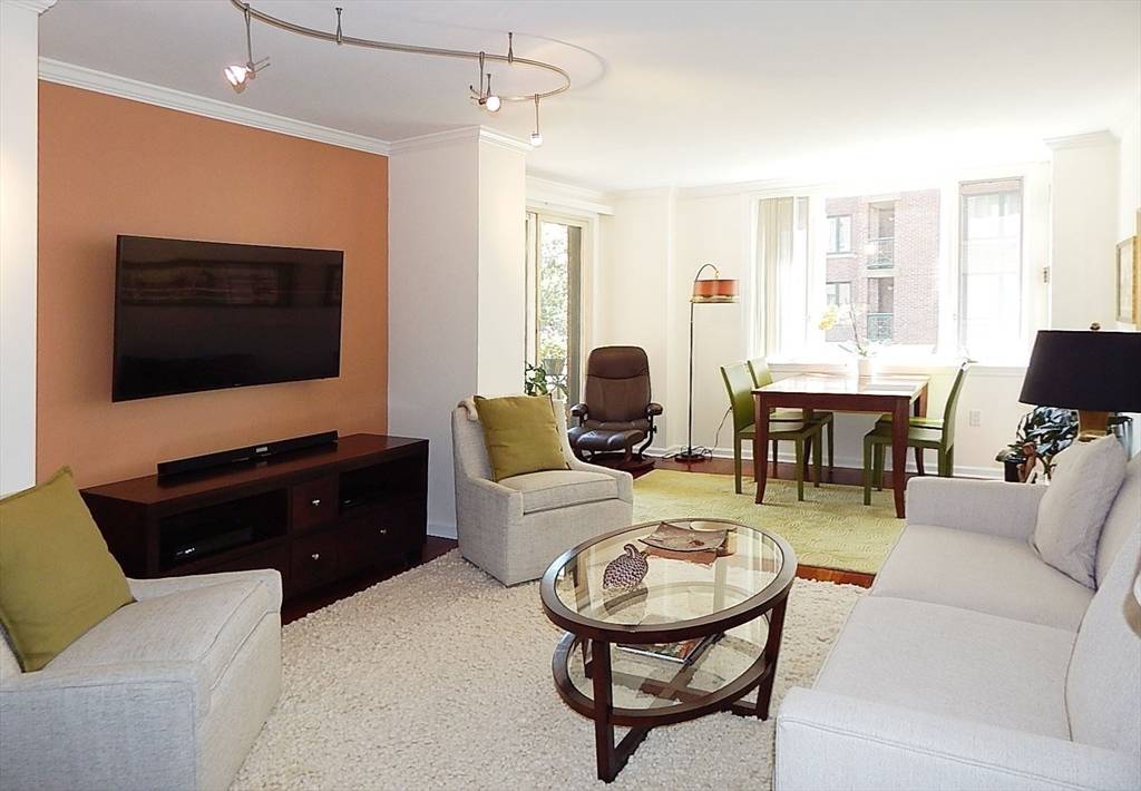 Cambridge, MA 02142,10 Rogers #203