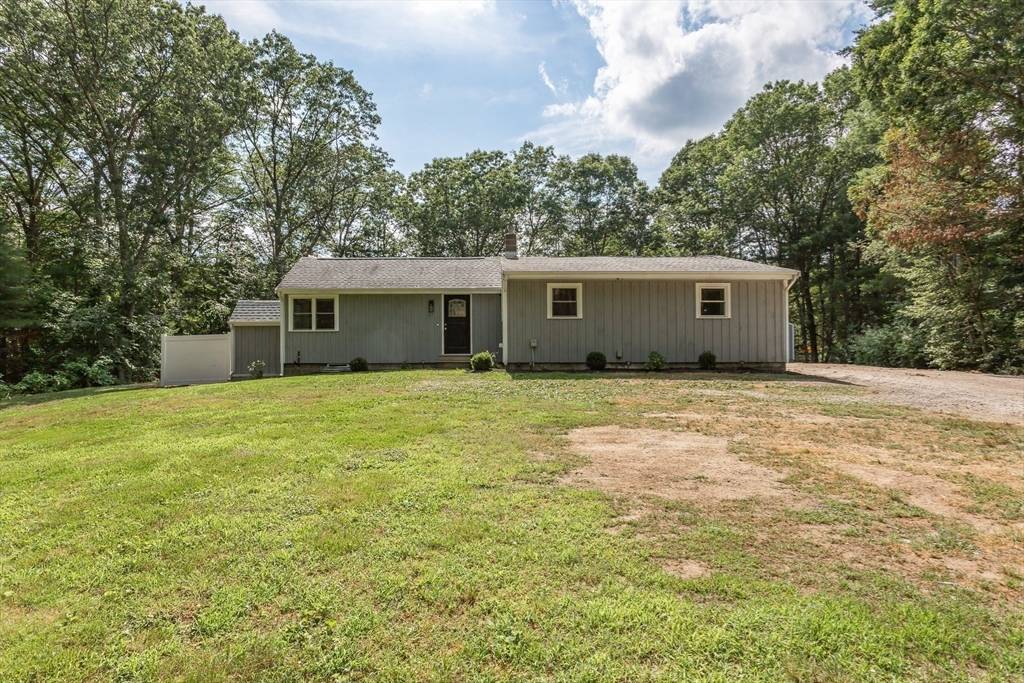 Norton, MA 02766,70 Oak St