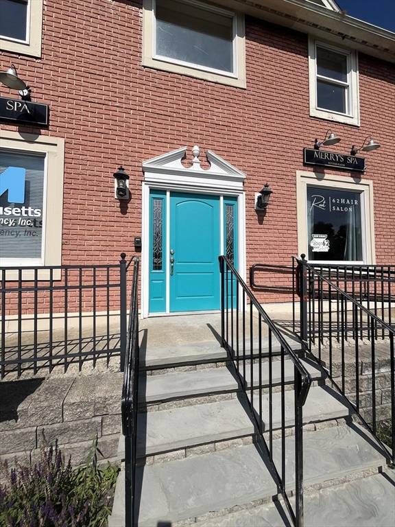 Middleton, MA 01949,227 Maple St #202