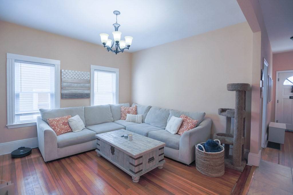 Everett, MA 02149,167 Jefferson Ave #1