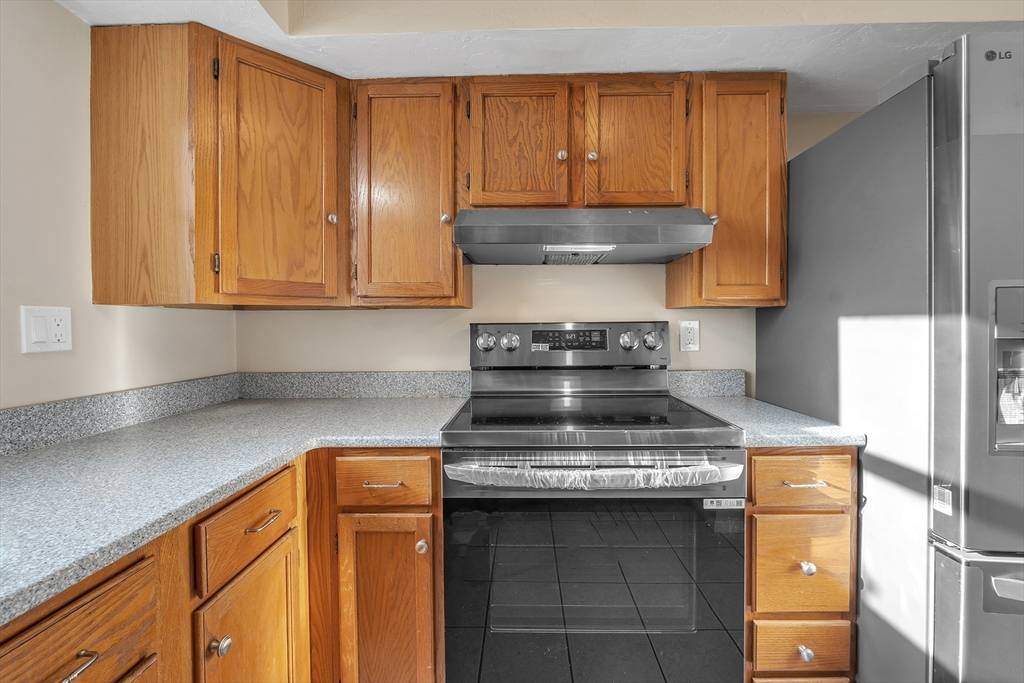Worcester, MA 01604,327 Plantation St #305