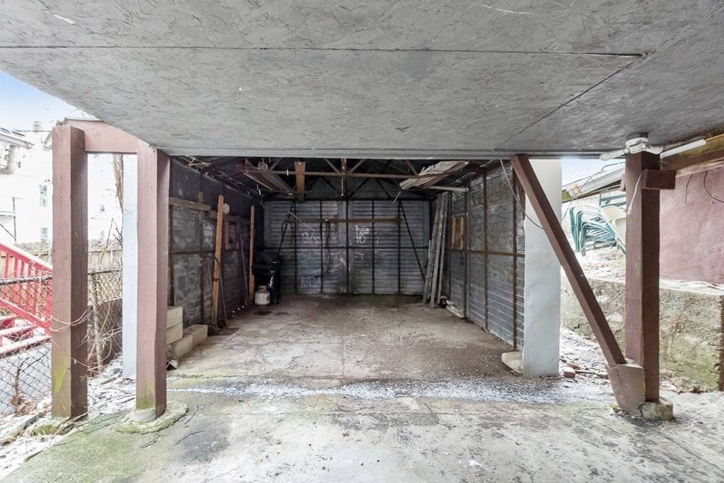 Worcester, MA 01610,14 Hancock St