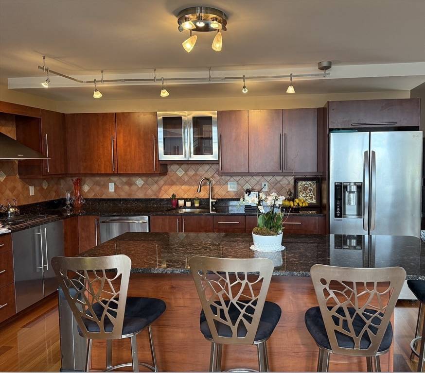 Revere, MA 02151,10 Ocean Ave #402