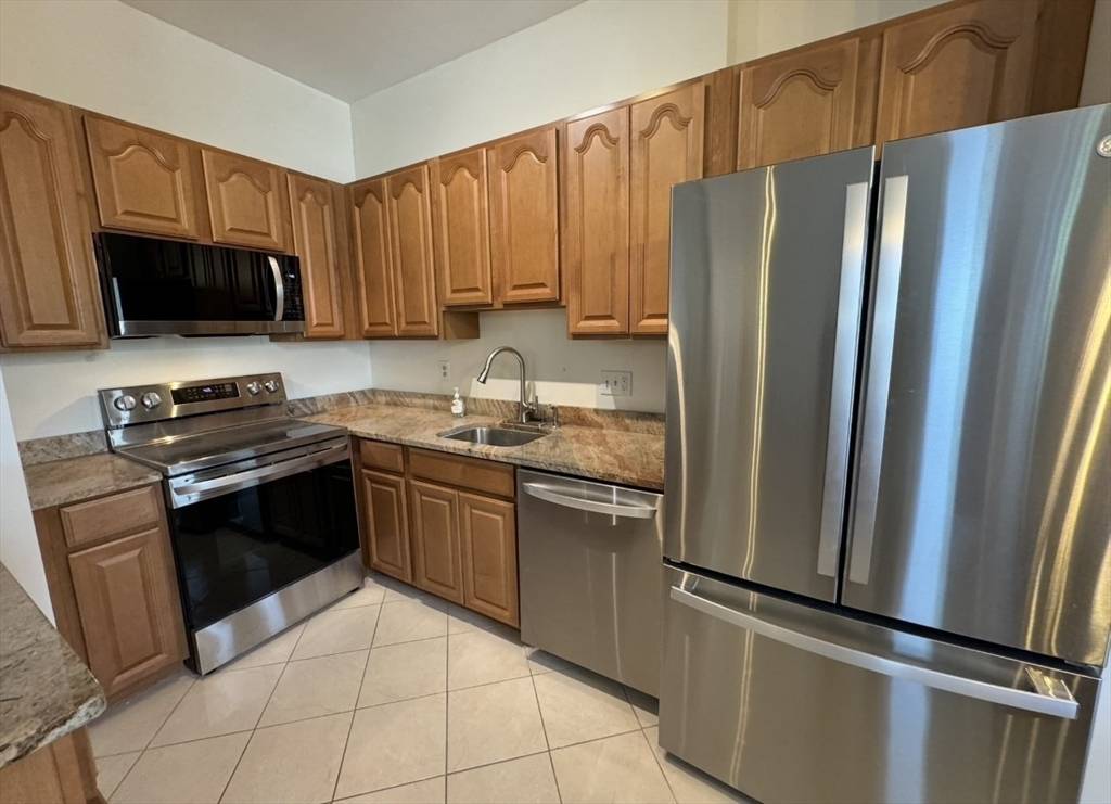Wellesley, MA 02482,600 Washington St #5