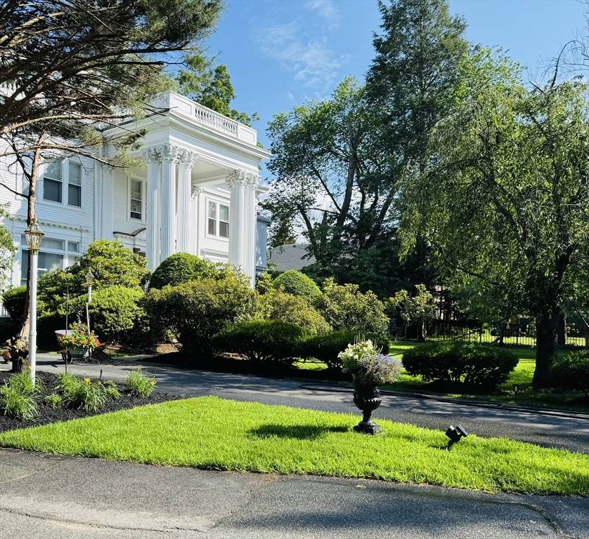 Wellesley, MA 02482,600 Washington St #5