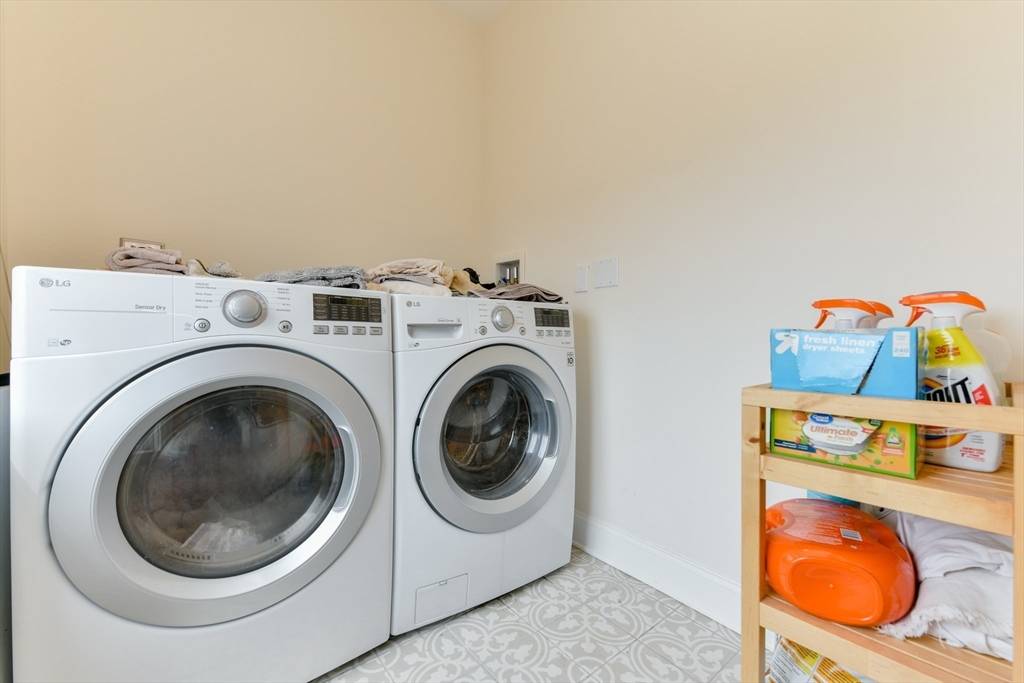 Somerville, MA 02144,33 Farragut Aveune #33 B