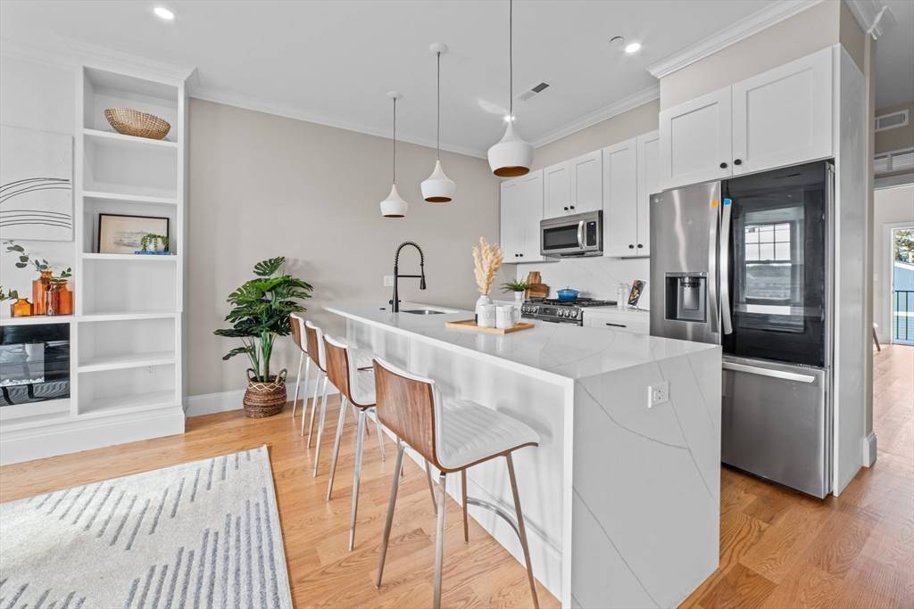 Boston, MA 02128,31 Boardman Street #PH