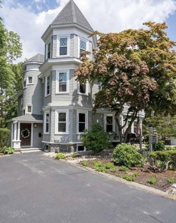 Norwood, MA 02062,73 Hoyle St #3