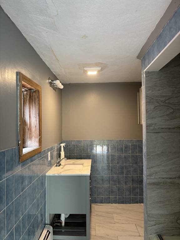 Watertown, MA 02472,172 Pleasant St #1