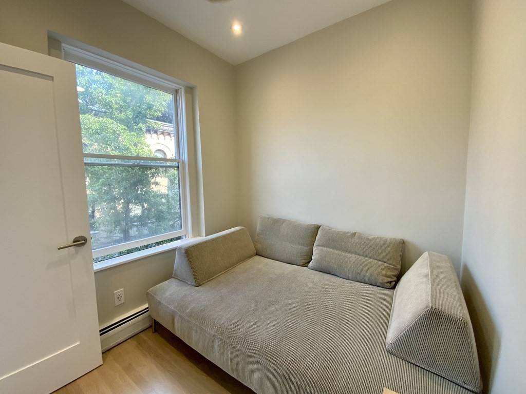 Boston, MA 02114,43 Irving Street #3