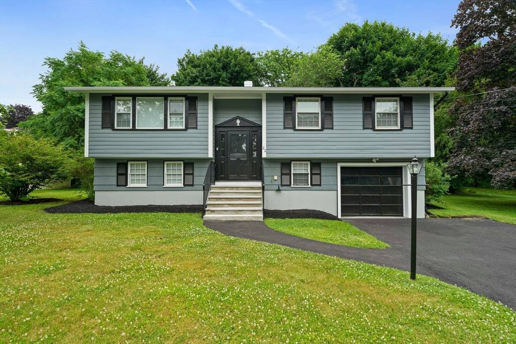 Canton, MA 02021,22 Redman Rd #22