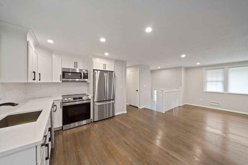 Canton, MA 02021,22 Redman Rd #22
