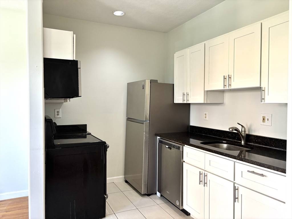 Boston, MA 02127,204 H St #2