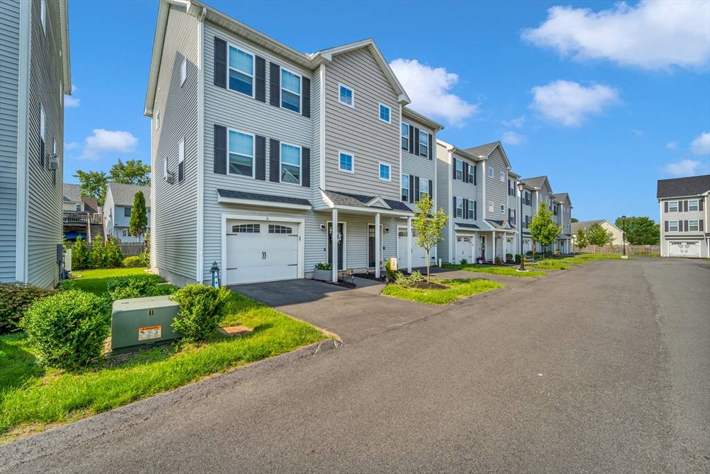 Lowell, MA 01852,1400 Gorham #3