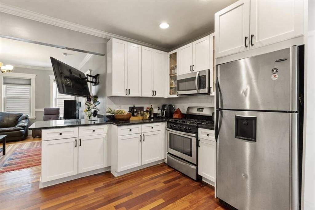 Boston, MA 02125,8 Taft St #Apt 1