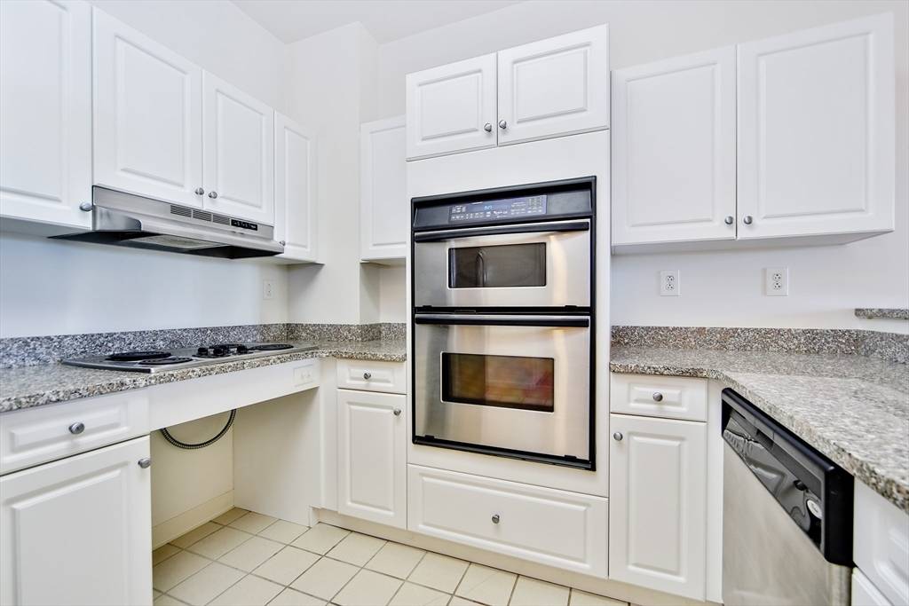 Quincy, MA 02169,1 Cityview Lane #103