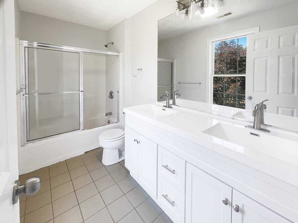 231 Lunns Way Plymouth, MA 02360
