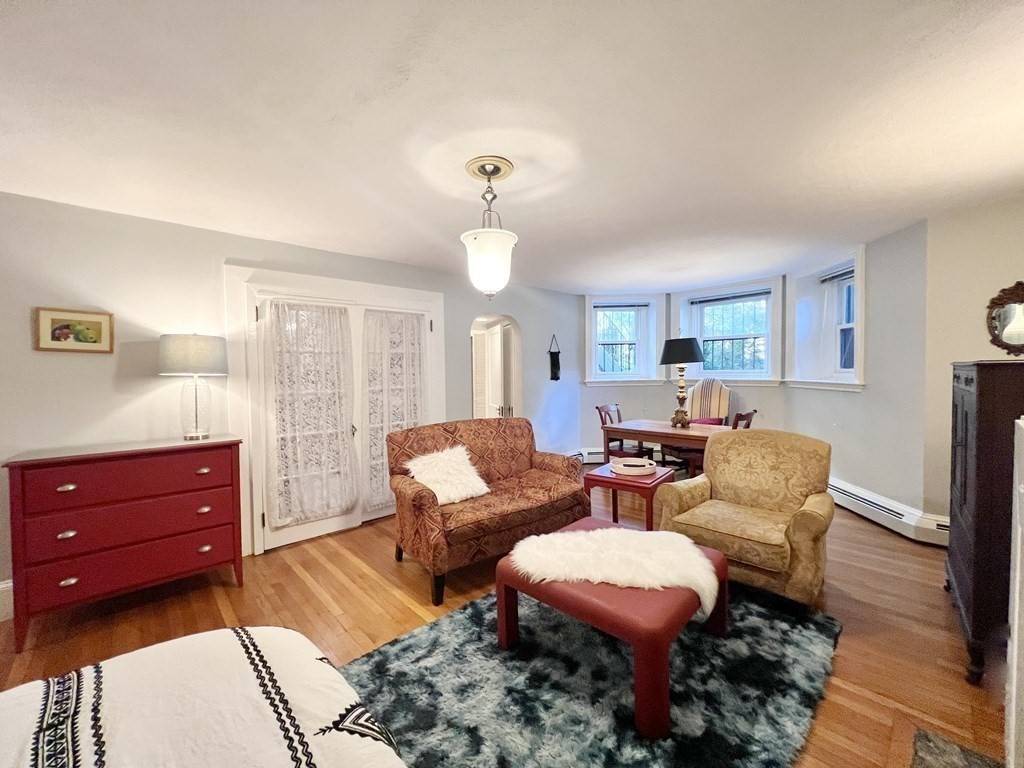 Boston, MA 02116,86 Commonwealth Avenue #GF