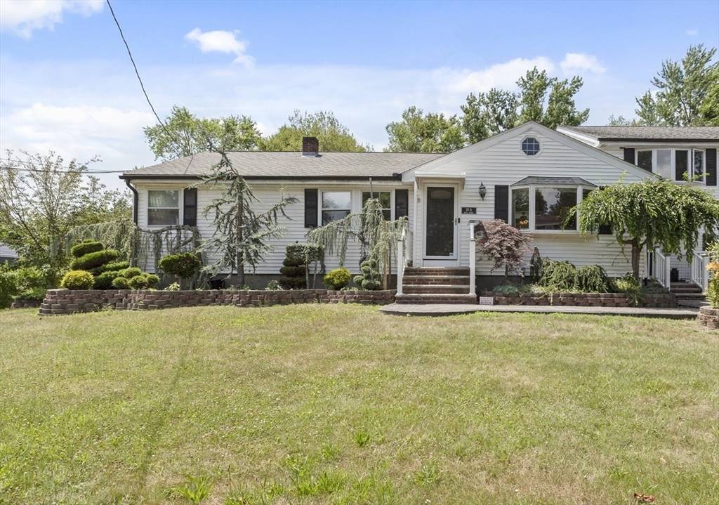 Taunton, MA 02780,20 1/2 Bliss St #1