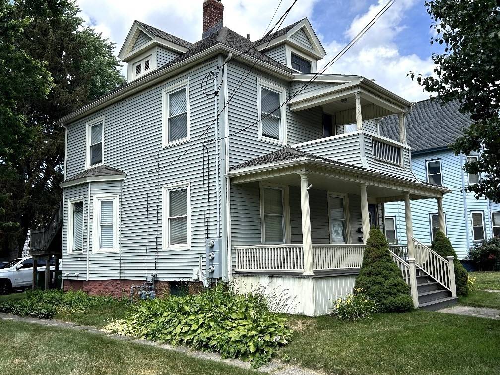 Chicopee, MA 01020,16 Lincoln St