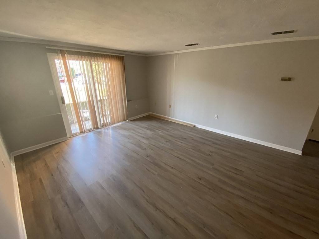 Canton, MA 02021,362 Neponset Street #A