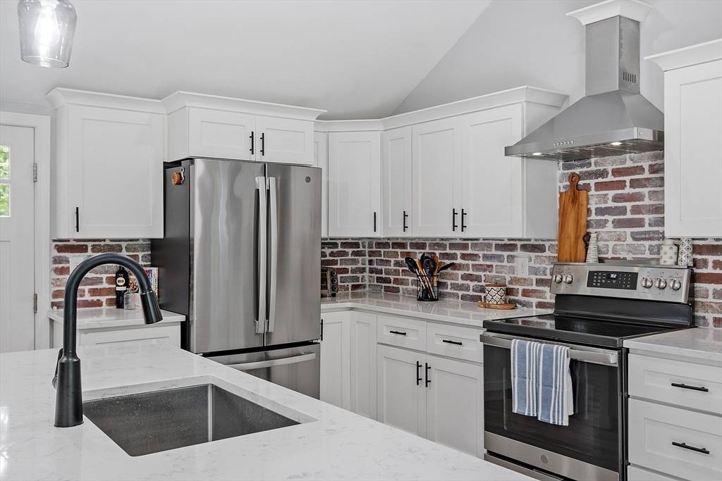 Ashburnham, MA 01430,96 Willard Rd
