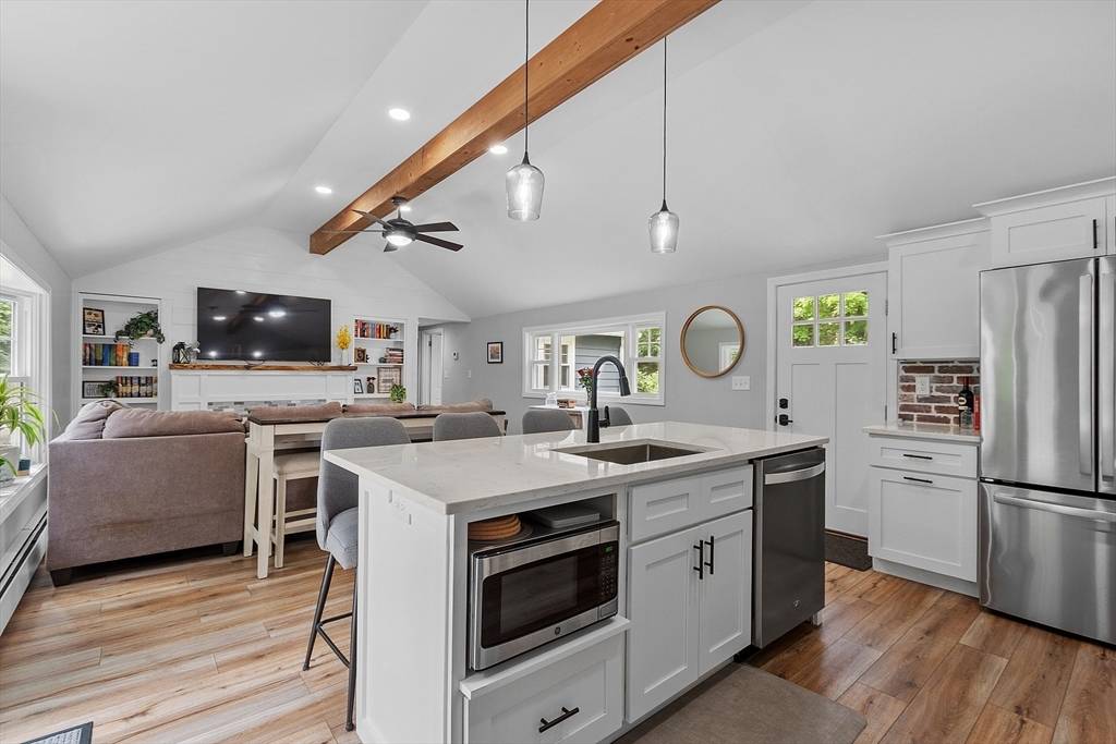 Ashburnham, MA 01430,96 Willard Rd