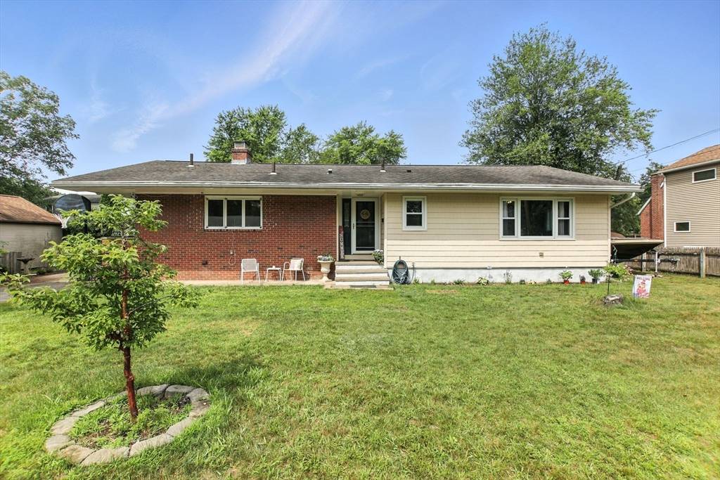 Agawam, MA 01001,12 Cosgrove Avenue