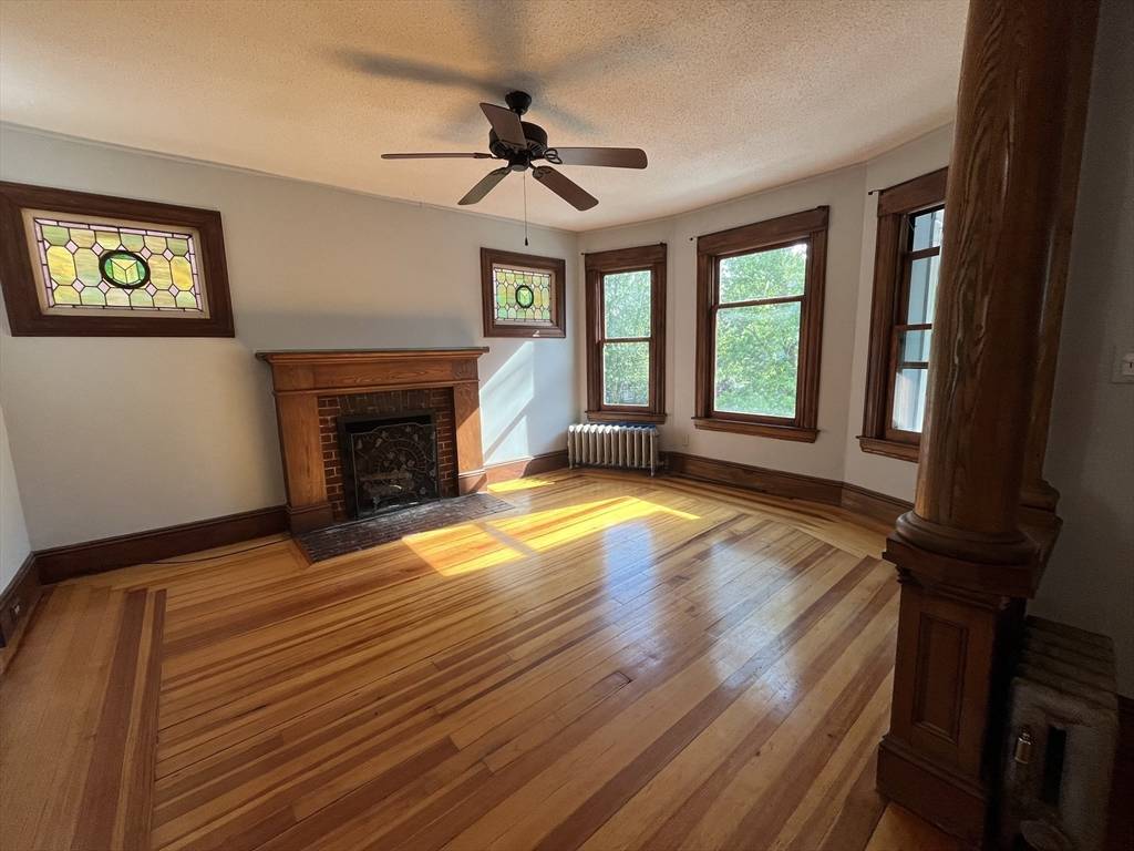 Springfield, MA 01108,83-85 Firglade St #83