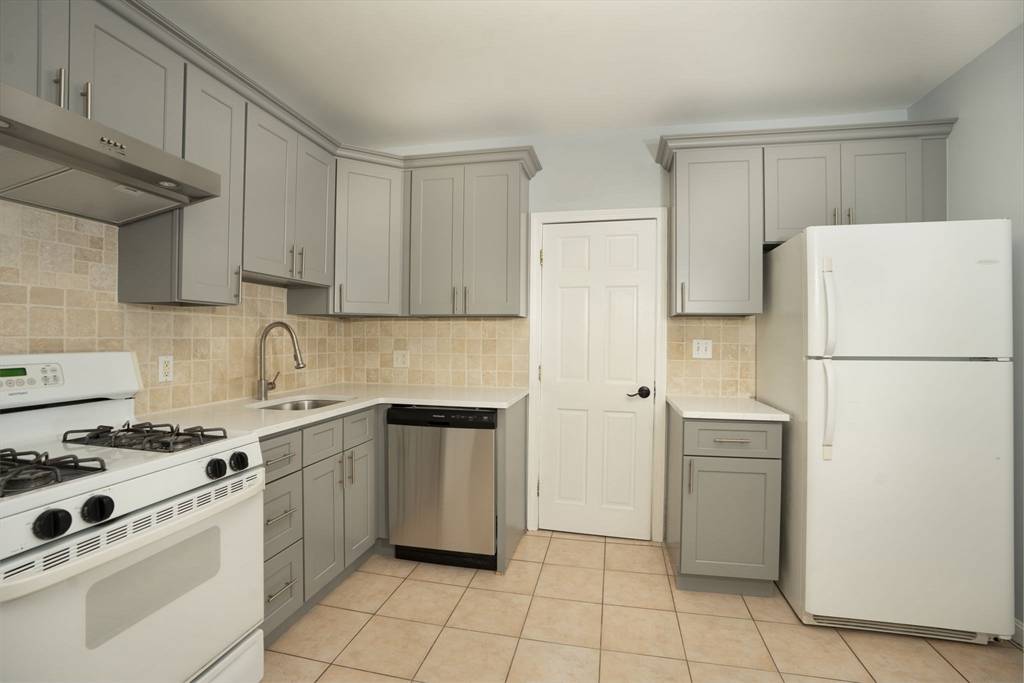 Everett, MA 02149,46 Wyllis Ave #2