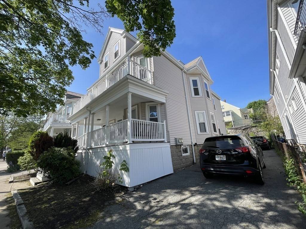 Somerville, MA 02144,1049 Broadway #1