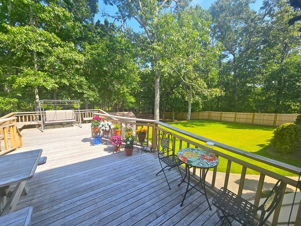 Falmouth, MA 02536,12 Tree Top Ln