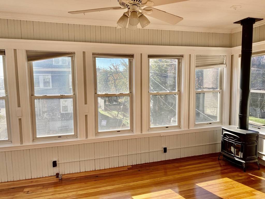 Medford, MA 02155,9 Yale Street #2