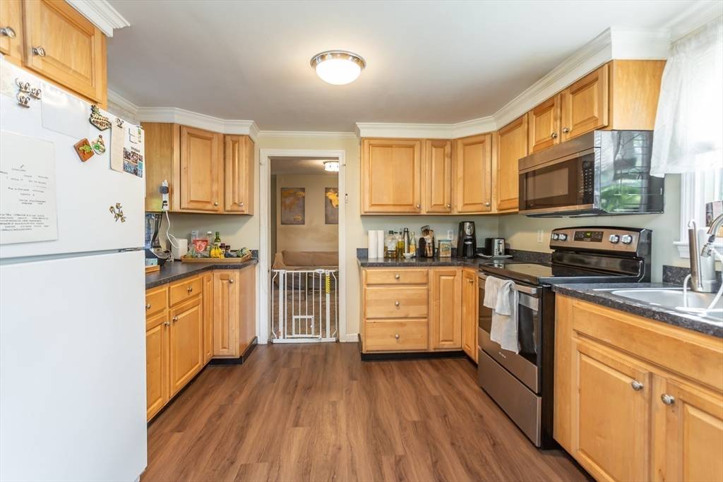 Weymouth, MA 02189,52 High St