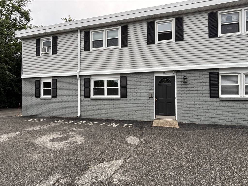 Attleboro, MA 02703,119 Knight  Ave #1