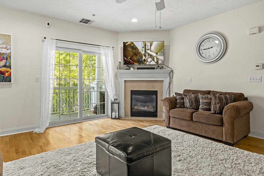 Canton, MA 02021,2201 Davenport Ave #2201