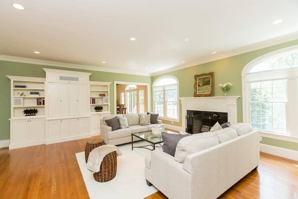 Wellesley, MA 02481,126 Albion Rd